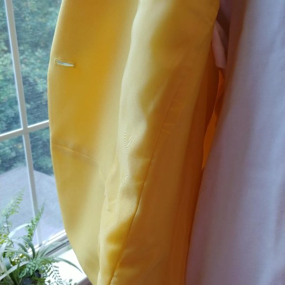 Jacket - Picture 3 of 8